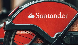 Santander-Werbeaufschrift auf City Bikes
