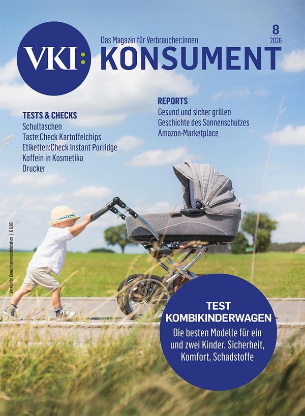 Cover der August-Ausgabe der Zeitschrift "Konsument" (Kind schiebt Kinderwagen), &copy; Verein für Konsumenteninformation (VKI)