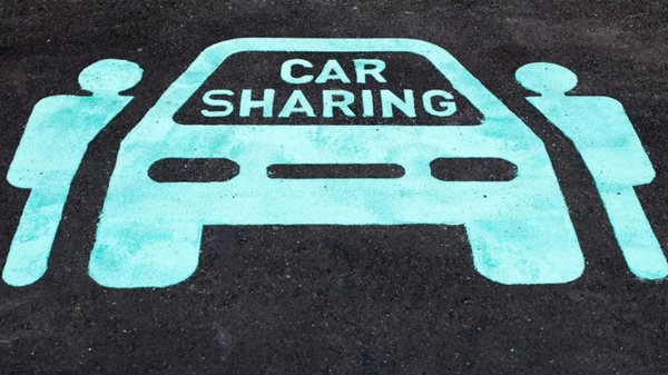Parkplatz, markiert mit Symbol für Carsharing , © Welt der Wissenschaft