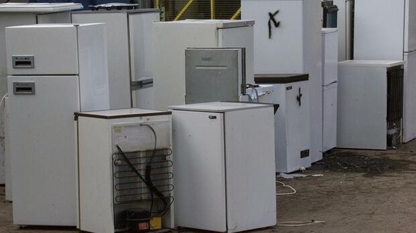 Sammlung alter Kühlgeräte, © handelsblatt.com Sammlung alter Kühlgeräte, © handelsblatt.com