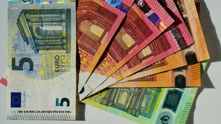 Verschiedene Euroscheine