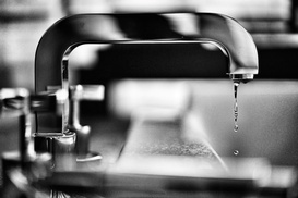 tropfender Wasserhahn 